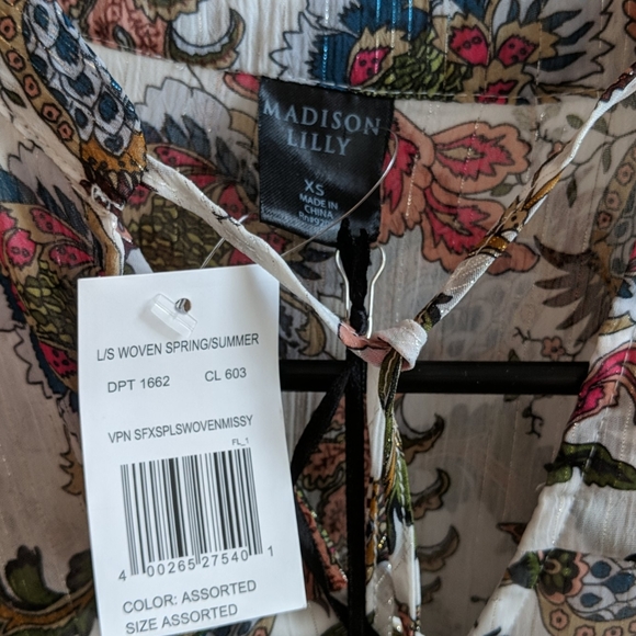 MADISON LILLY sheer top - Picture 2 of 6